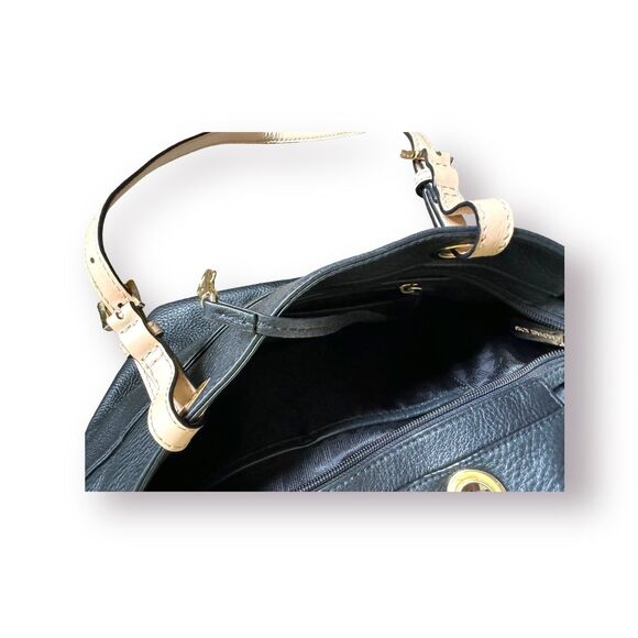 Michael Kors Jet Set Black Pebble Leather Zip Tote Purse Large Shoulder Bag - Picture 4 of 6